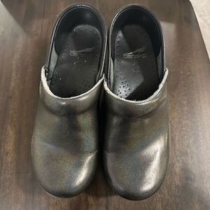 Dansko Professional Clogs Glitzy Black Patent Leather Size Euro 37 = US 6.5 - 7
